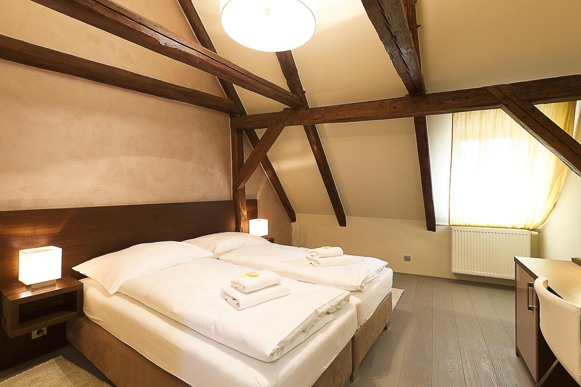 Hotel Krcinuv Dum Cesky Krumlov Bagian luar foto